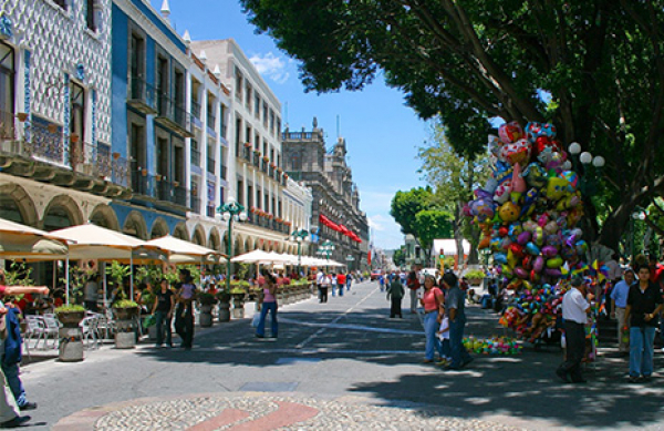 ZÓCALO Y PORTALES