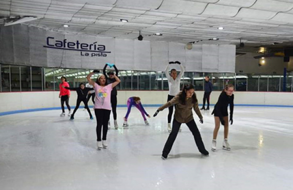 PISTA DE HIELO LA NORIA